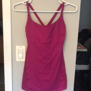 Lululemon tank size 6